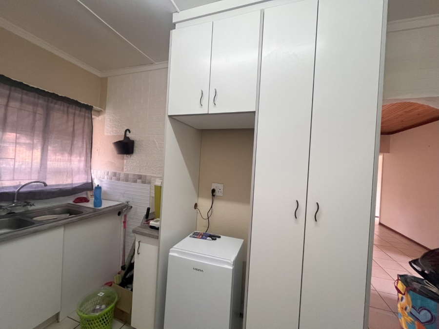 4 Bedroom Property for Sale in Pellissier Free State